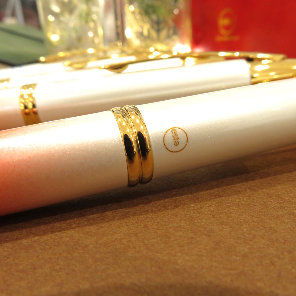 オエステ会限定キャップレス万年筆Nipponia発売しました！ - ぶんぶん堂