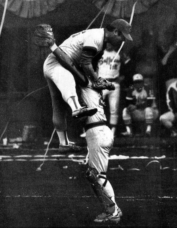 広島カープ：晴れの暁 1975年の初優勝から振り返る [写真特集17/29