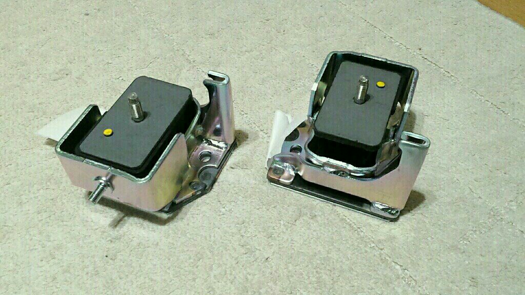 CMC純正エンジンマウント デリカスターワゴン P25 P35 スターワゴン