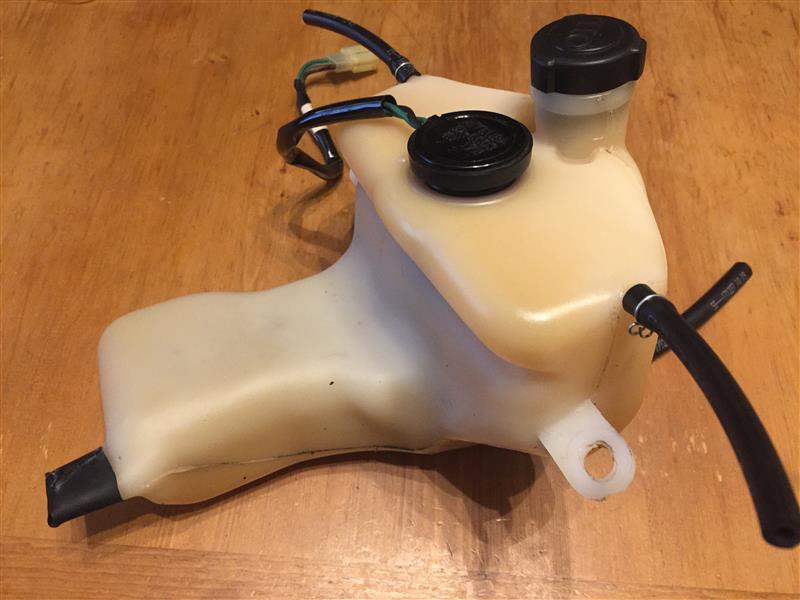 モトコンポ分解-組み立て 12 オイルタンク（ホンダ モトコンポ）by