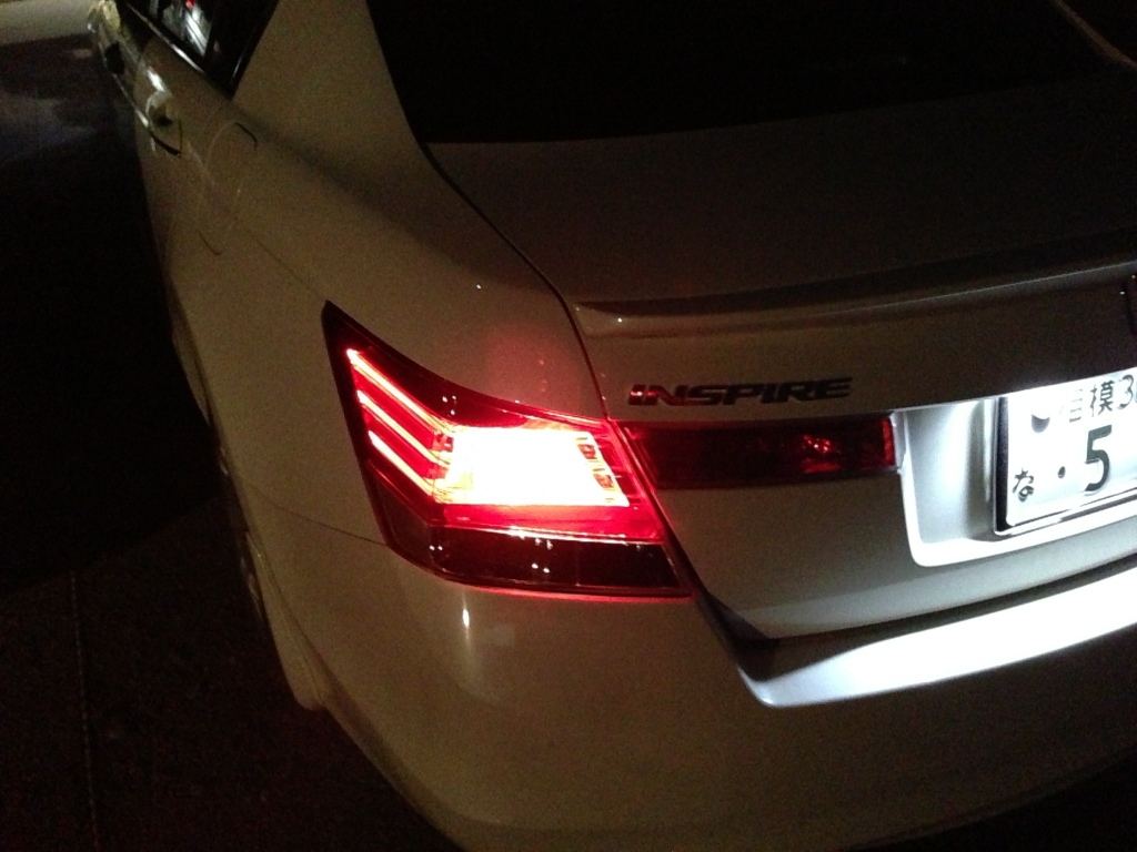 インスパイアcp3ファイバーテールライト