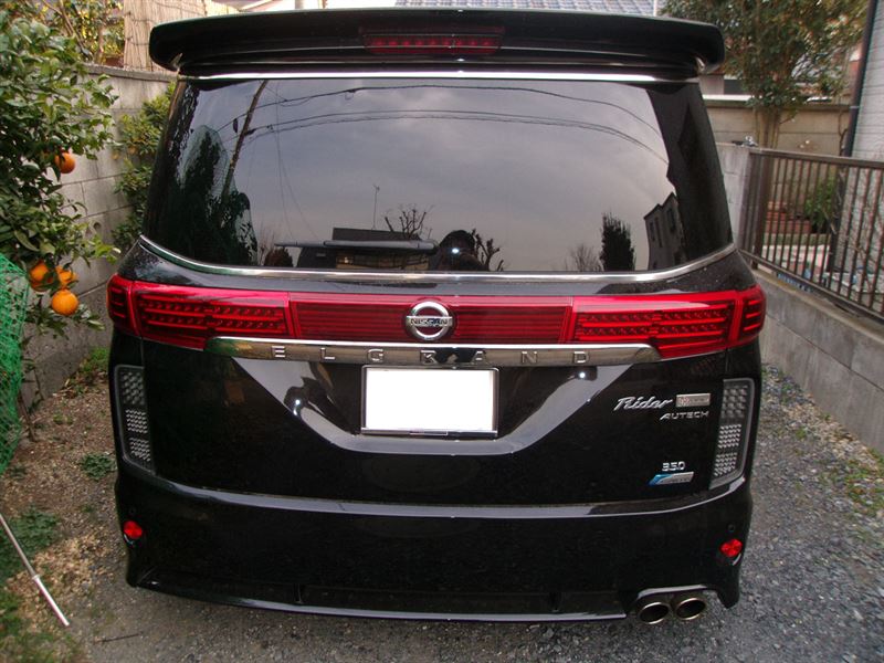 E52エルグランド ヴァレンティ ロアテール ヴァレンティ E52