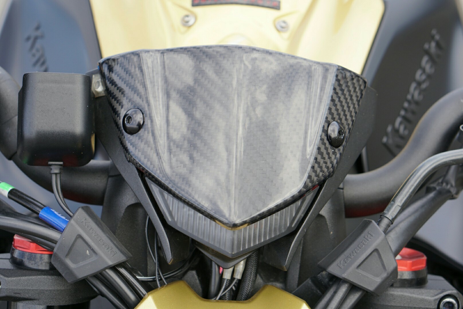 茨*京様 zzr1400マジカルレーシング 綾織カーボンメーターカバー