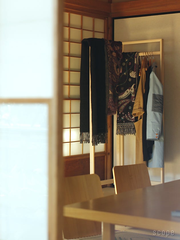 木製衣桁ミニサイズ 鶴の絵柄 木製衣桁ミニサイズ 鶴の絵柄