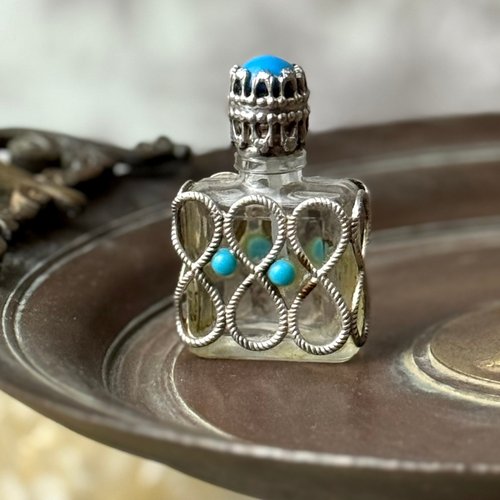 英国製 純銀蓋 19世紀 アンティーク ブルー カットグラス 香水瓶 英国