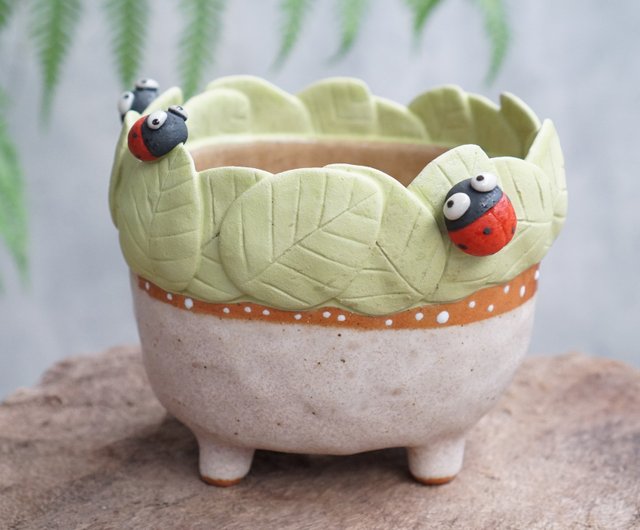 タイ てんとう虫の鉢、陶器、手作り stuckwithclay - Pinkoi