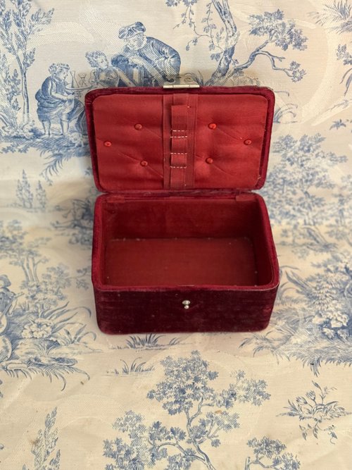 送料無料】台湾 40060-フランスアンティークレッドベルベット象嵌