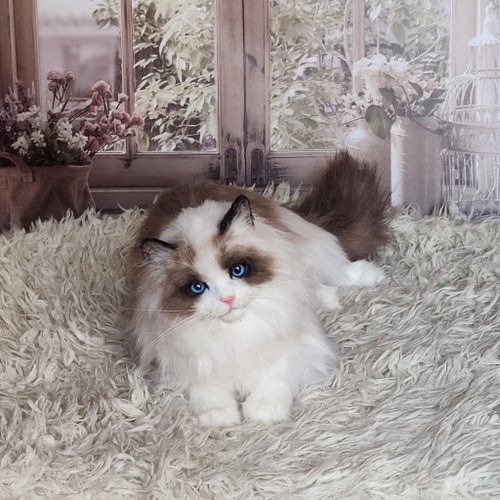 ウクライナ リアルな猫のラグドール 作家人形 OOAK ぬいぐるみ