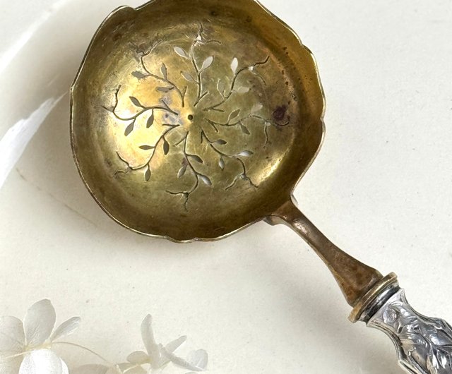 台湾 50648-希少なフランスアンティーク ティー・ストレーナー 純銀