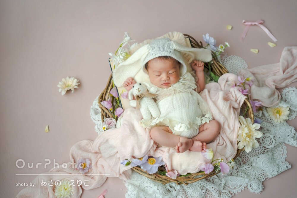 予想以上に良かった」紫陽花で色彩豊かなニューボーンフォトの撮影