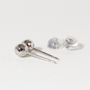 プラチナ 4㎜ ミラーボールピアス 山梨 スタッドピアス プラチナピアス