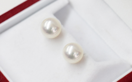 PT900 あこやパールピアス 特選本真珠 花珠 9mm ピンクホワイト系少大粒