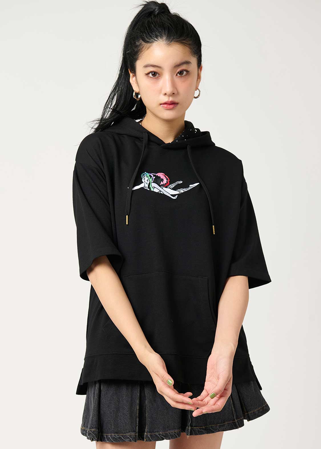 夜の散歩｜ミニ裏毛ビッグシルエット半袖パーカー｜ユニセックス