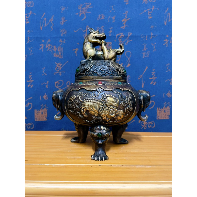 中国 玉石彫刻 雙耳活環 獅子鈕蓋爐 三足香炉 唐木台付 C 8256 中国