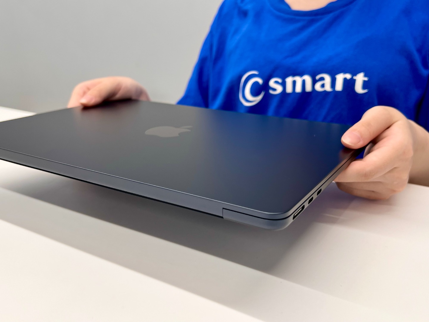 MacBook Air M2 スペースグレー Macbook Air M2 Unboxing: Space Grey