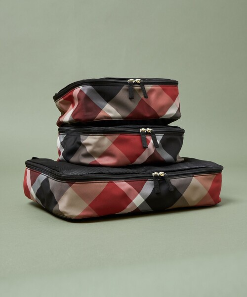 BLUE LABEL CRESTBRIDGE（ブルーレーベルクレストブリッジ）の