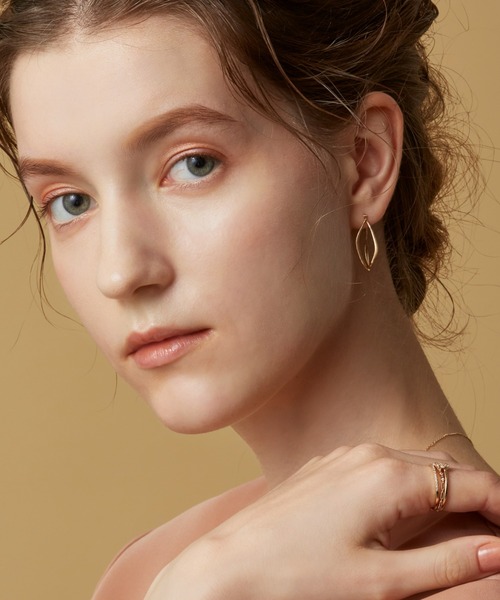 agete（アガット）の「K10フープピアス（10153112045）（ピアス（両耳