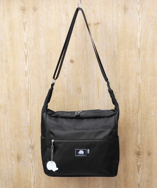 撥水ナイロン A4対応 7ポケット ビッグショルダーバッグ（ショルダー