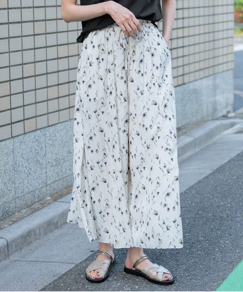 GLOBAL WORK（グローバルワーク）の「さらさらリラックスフレアワイド