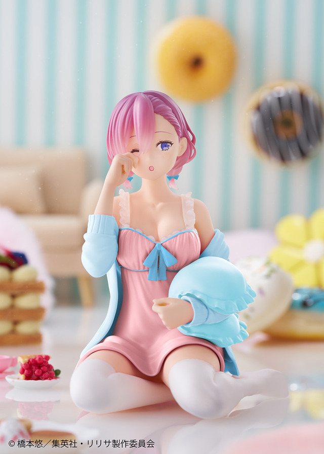 2.5次元の誘惑」リリサ・美花莉・ノノア・アリアがネグリジェ姿に