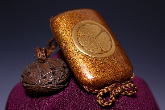 Qqqqw 大名家伝来品梨地高蒔絵徳川家葵紋入火鉢！ Qqqqw様専用 大名家