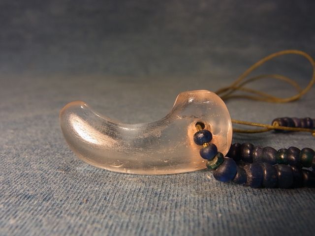 水晶製勾玉と古代瑠璃玉 古墳時代 - Chagamocraft (チャガモクラフト)