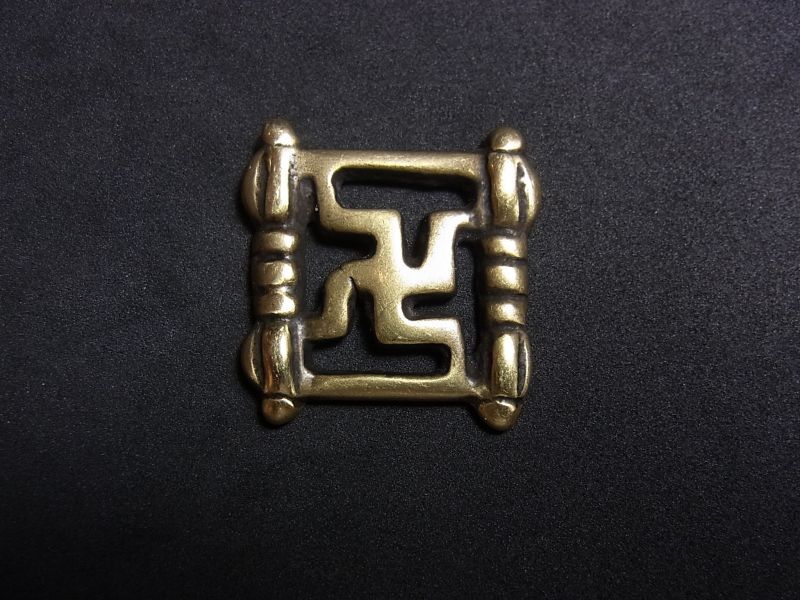 チベット・トクチャ(天鉄・Thogchags) 卍紋と金剛杵（経文鍵