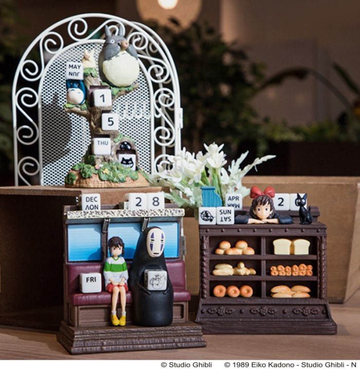 魔女の宅急便 カレンダー アクセサリー入れ 魔女の宅急便 万年
