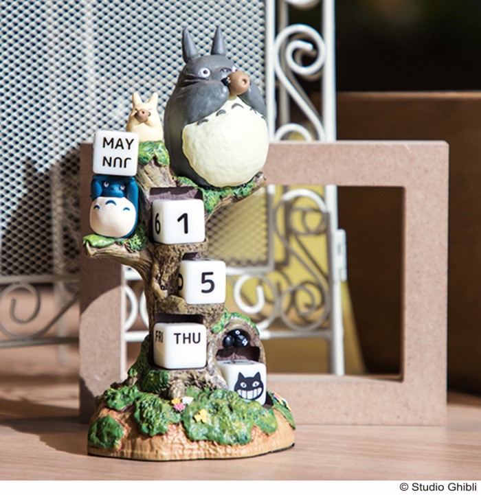 トトロ」「魔女の宅急便」「千と千尋」の万年カレンダーが登場