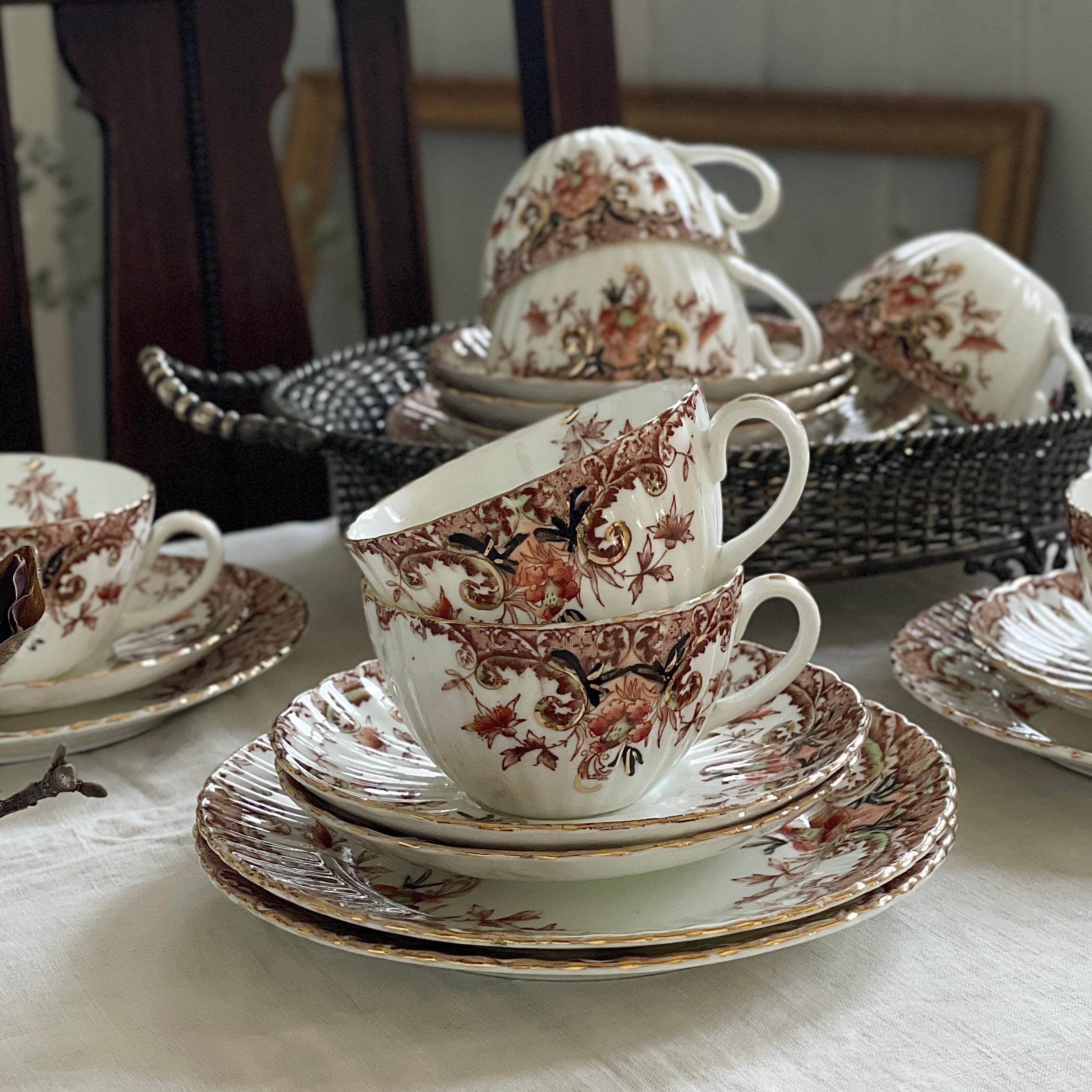 ヴィクトリアン時代の「金彩エナメル花器」