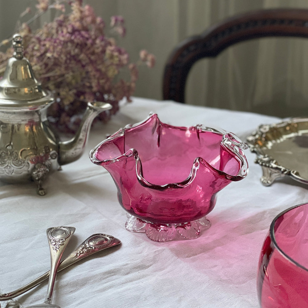 琥珀色 ガラス ボウル 花と鳥のデザイン 琥珀色 ガラス ボウル 花と鳥