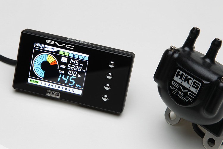 HKSの新型ブーストコントローラーは反応速度が3倍に！ | clicccar.com