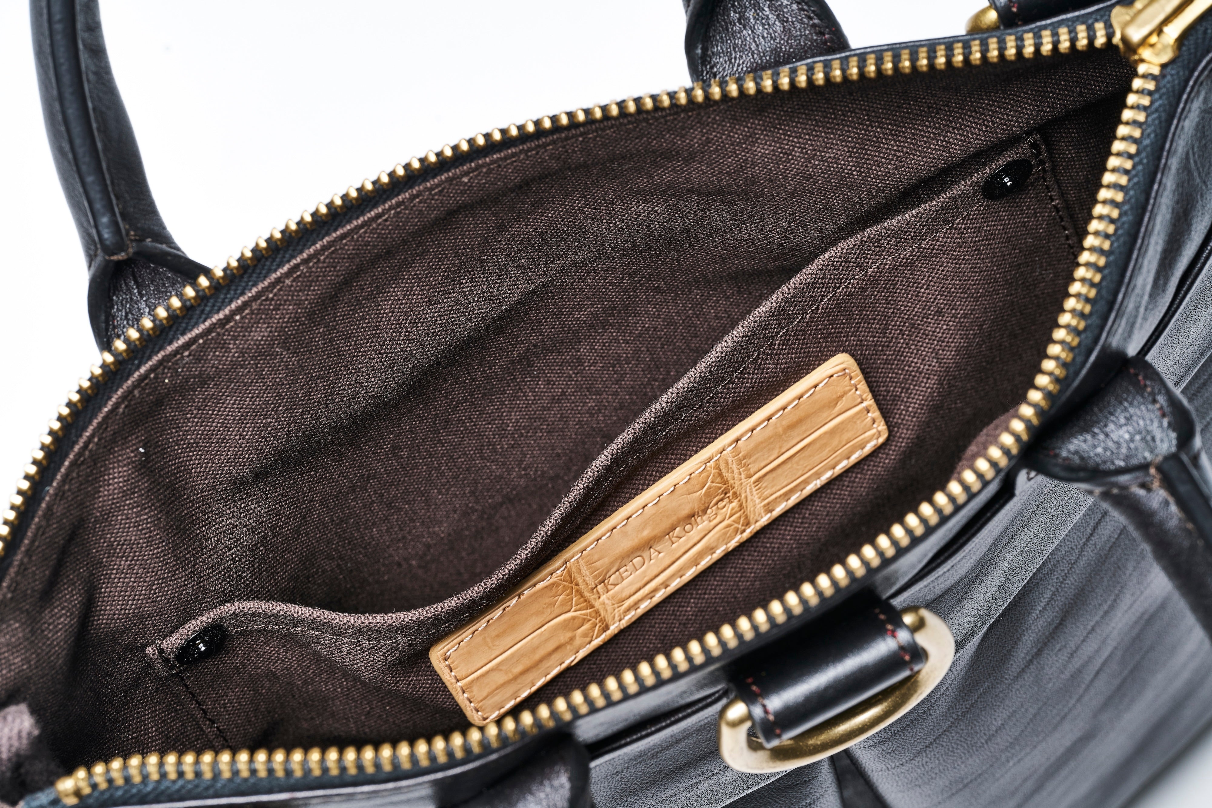 池田工芸×Lightning 純国産「赤茶芯」ホースハイド RED T-Core Leather