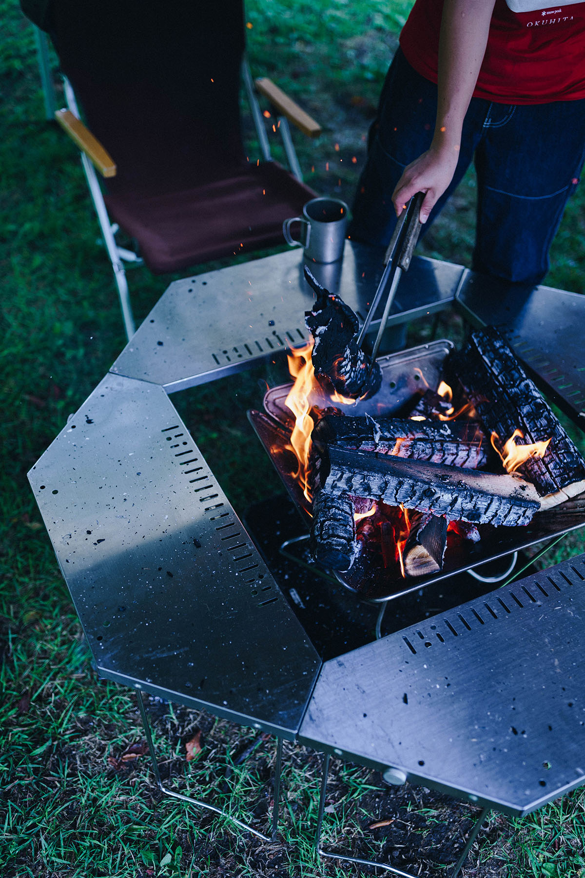 ジカロテーブル