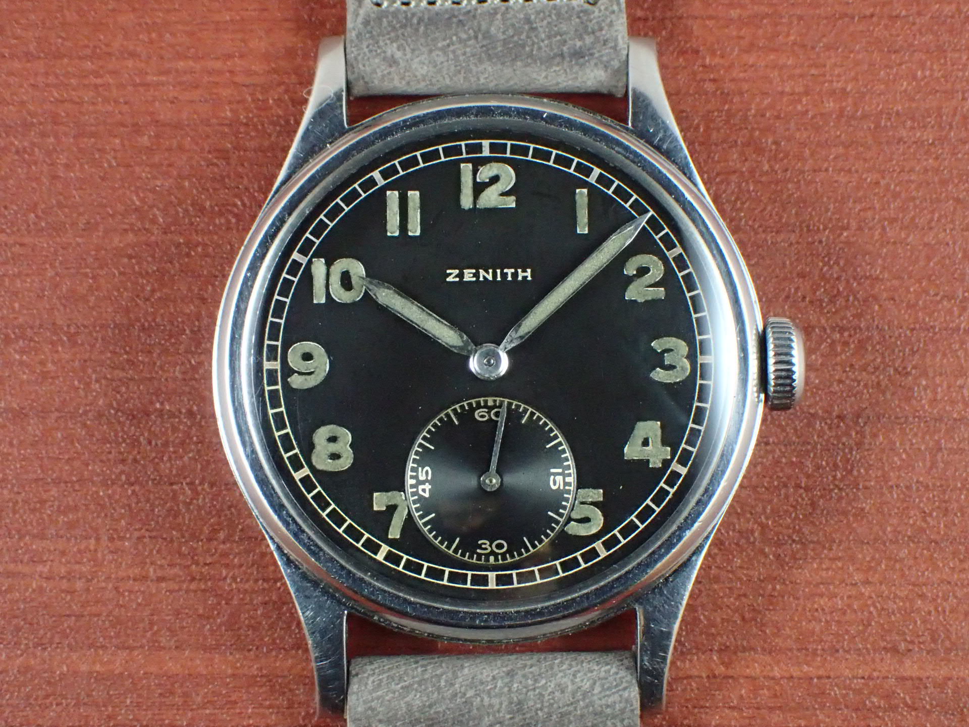 ゼニス ドイツ陸軍 DH SSケース 第二次世界大戦 1940年代 | VINTAGE