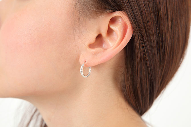 送料無料】ティファニー TIFFANY & Co. ミニ ツイスト フープ ピアス