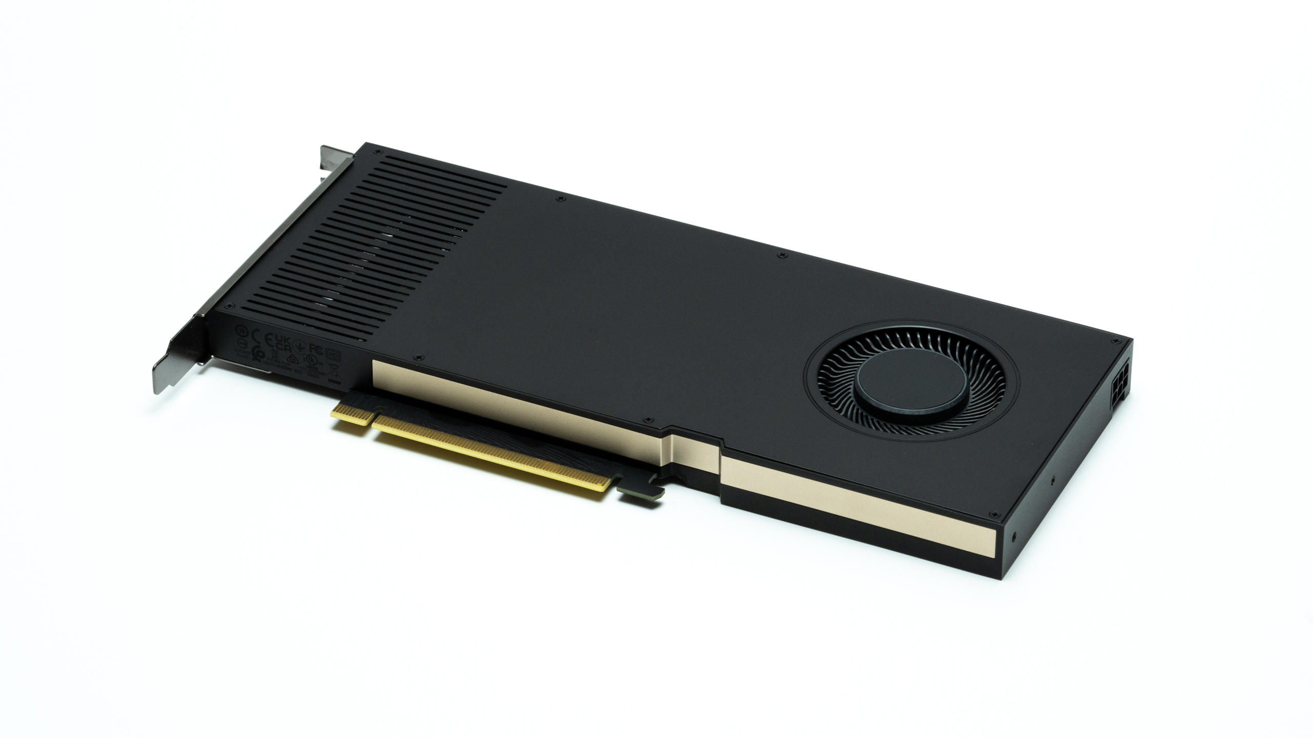 NVIDIA RTX A4000 レビュー ＆ ベンチマーク | でこにく