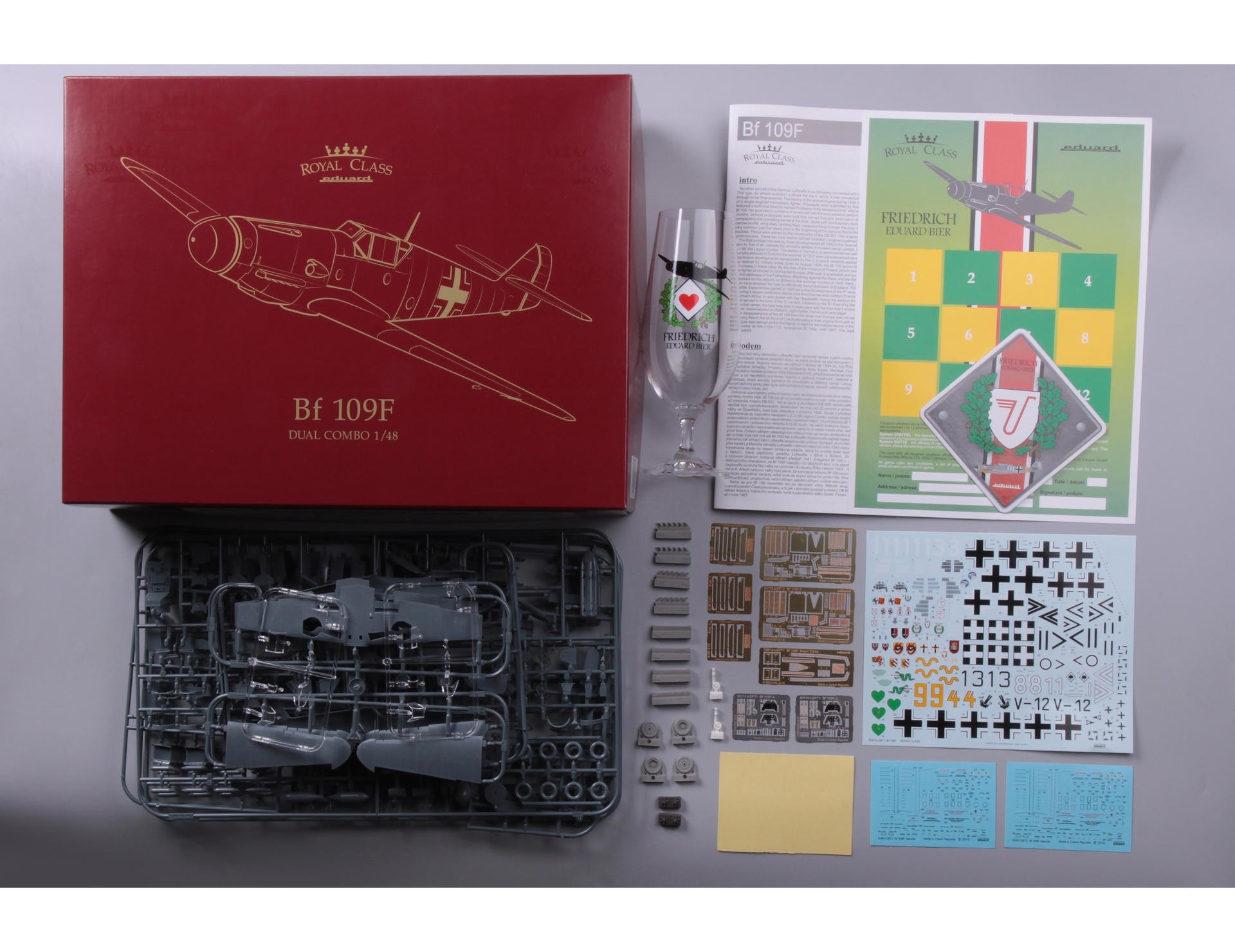 エデュアルド 1/48 Bf 109E 2機 ロイヤルクラス おまけデカール付き