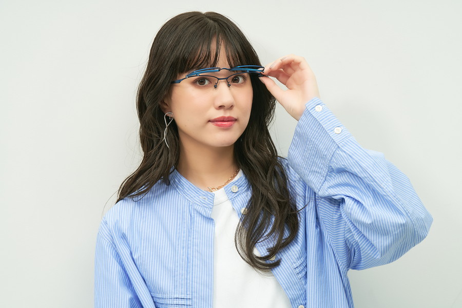 ビジネスシーンにおすすめのスクエアフレーム/FLIP UP(WEB限定商品