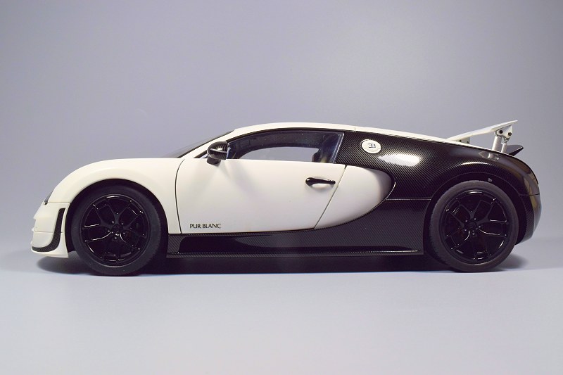 REVIEW: AUTOart Bugatti Super Sport Pur Blanc Edition
