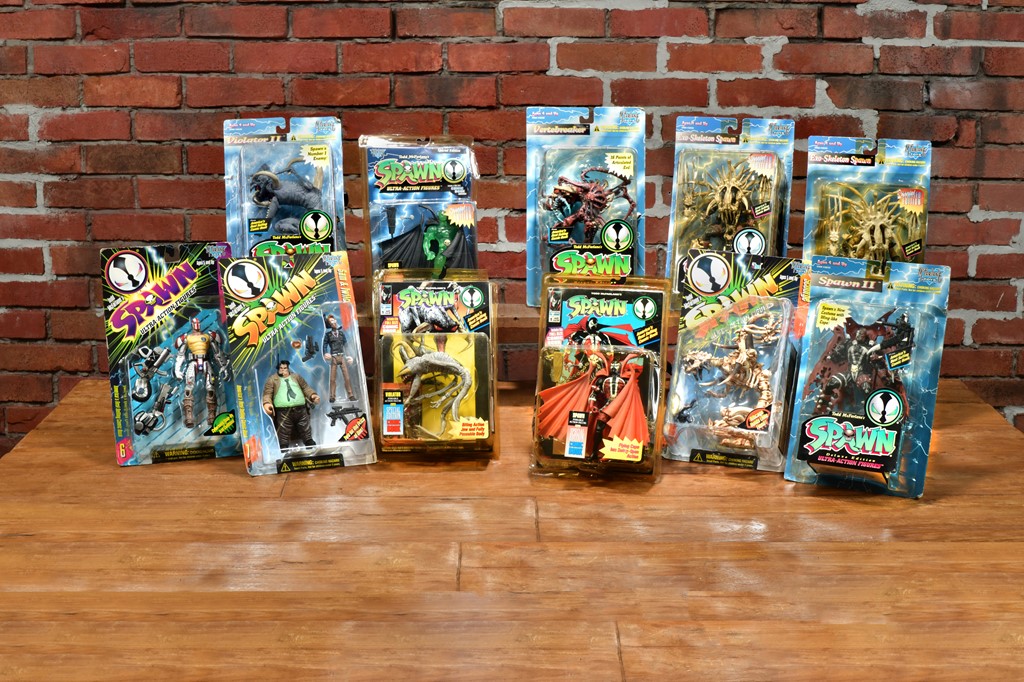 フィギュアがオシャレアイテムになった瞬間。スニーカー、Gショック