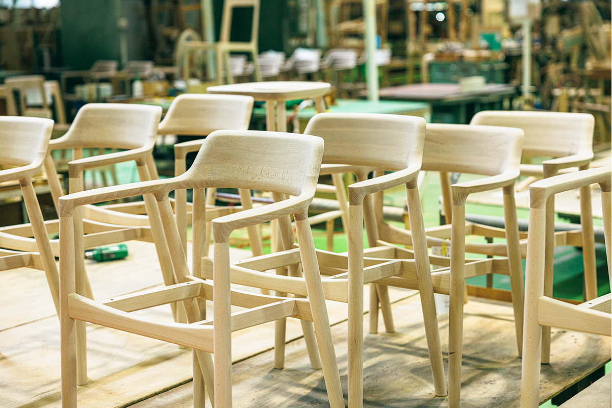 フミ】マルニ木工 マキシマムシリーズ ダイニングチェア MBランク 商品