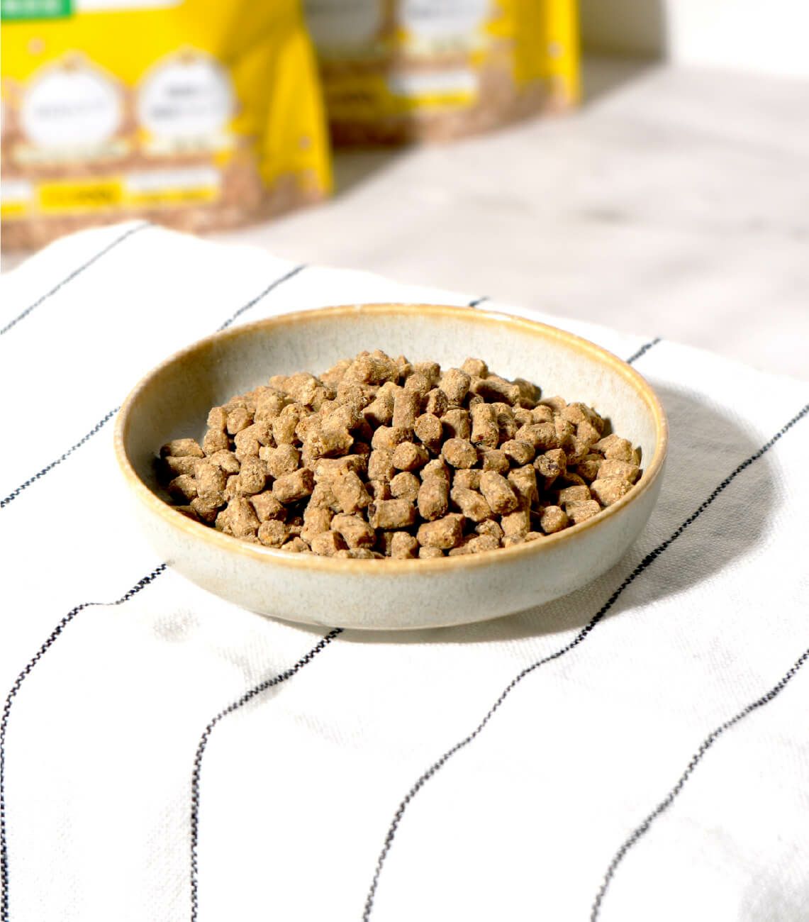 000000000589-04-l.jpg?t=