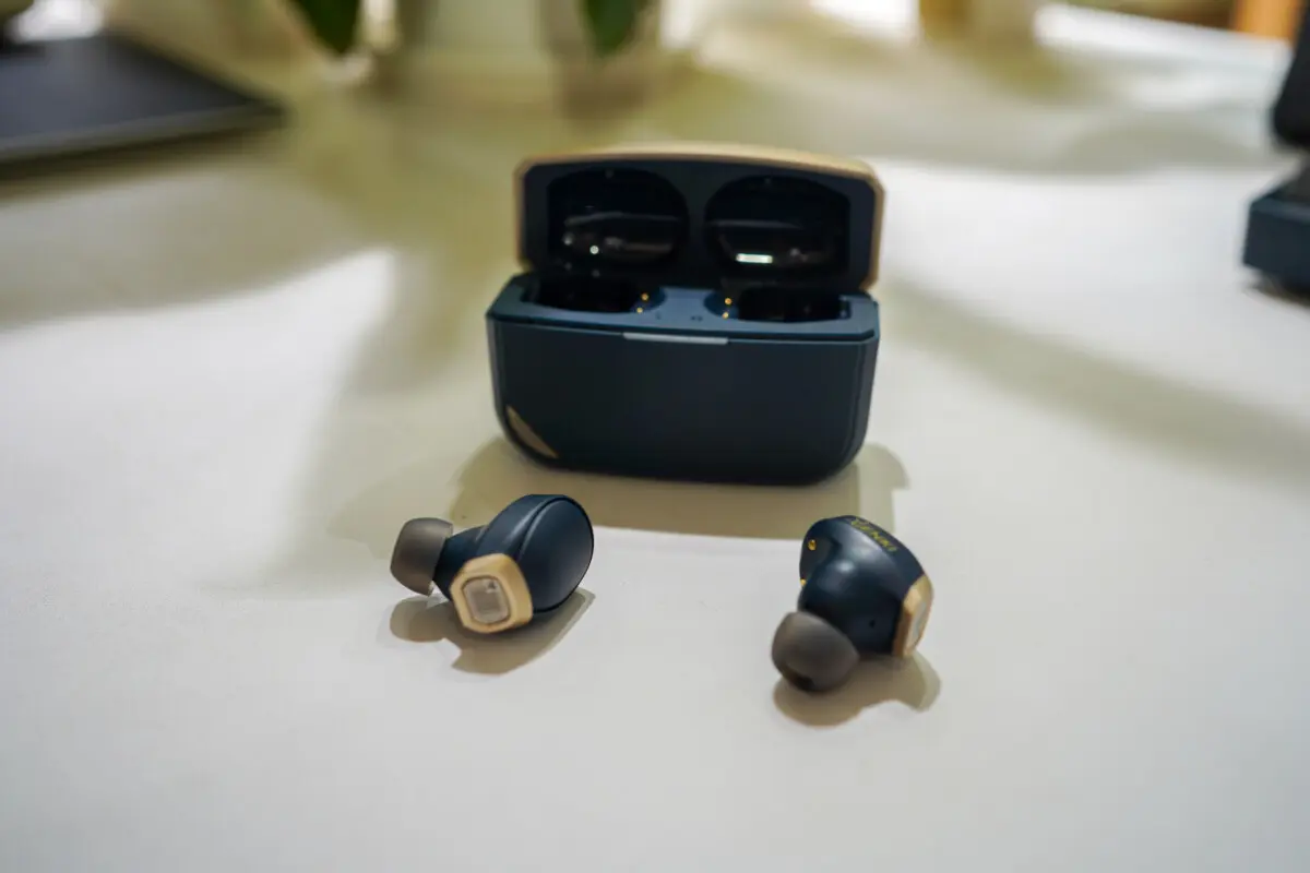 2台のデバイスに同時接続、2つの音を同時に聴ける「GENKI Waveform」が