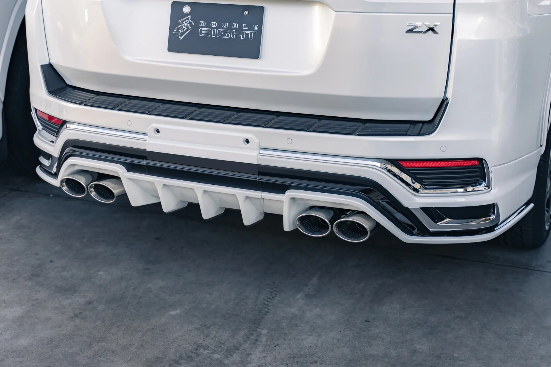 Double EIGHT Rear Spoiler Hitch Member for LC 300 Modellista