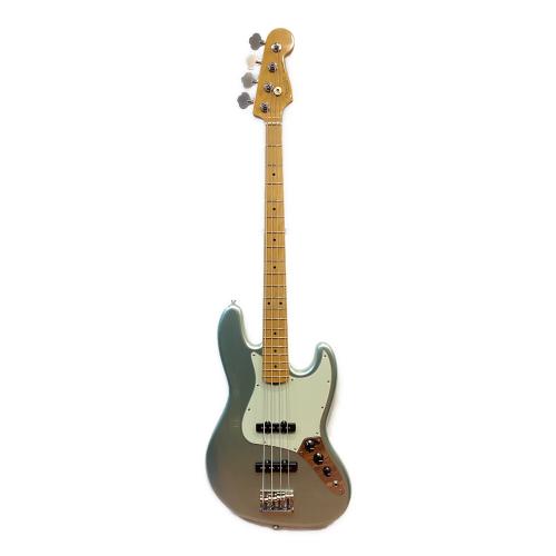 FENDER USA (フェンダー USA) 2020年製 American professional Ⅱ Jazz