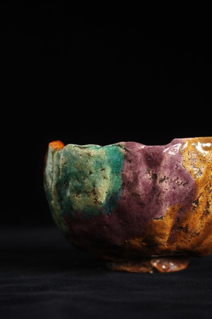 出口王仁三郎風 耀盌 楽茶碗 P143｜骨董店 のびる 古美術 骨董 和風