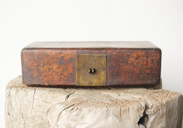 李朝 朝鮮家具 紙箱/手箱 U302｜骨董店 のびる 古美術 骨董 和風建具