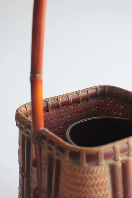 八木澤啓造(蒼玕) 黙心網代花籠 竹工芸 共箱 U387｜骨董店 のびる 古