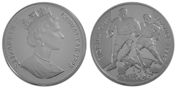 1 Crown - Elizabeth II (Two players, one with ball; Silver Proof